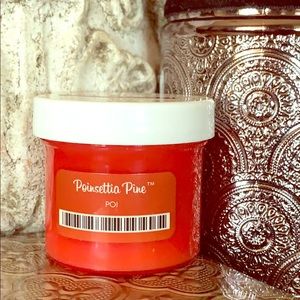 SCENTSY Poinsettia Pine wax